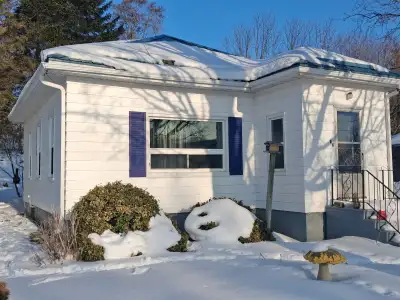 For sale by senior owner: solid, low maintenance 2 bedroom 1 bath bungalow in village of Marmora. Do...