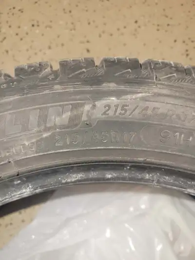 Tires only (no rims) 4 Michelin winter tires in size 215/45R17 (91H). Only used for one winter seaso...
