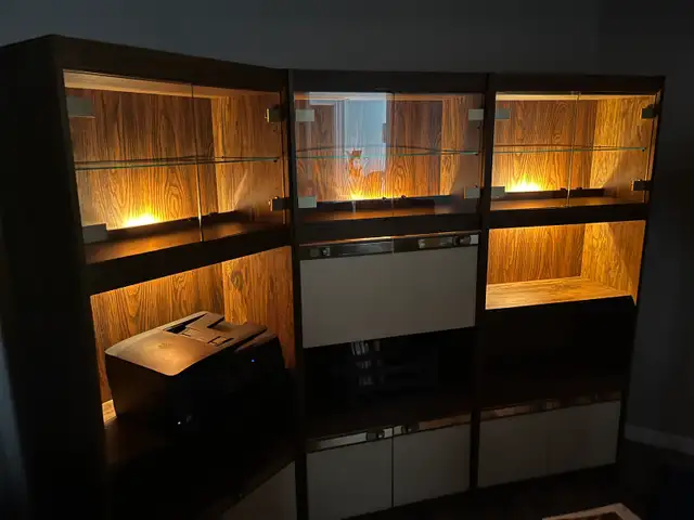 Wall-Mounted Unit with 3 Sections555654437352908801