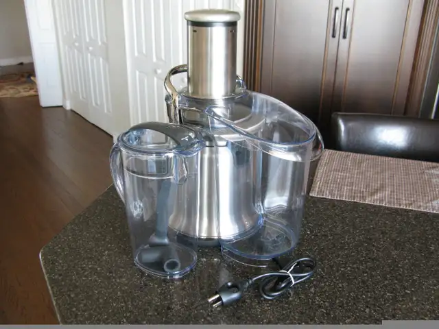 BREVILLE JUICE FOUNTAIN COLD XL in Processors, Blenders & Juicers in Brockville - Image 7