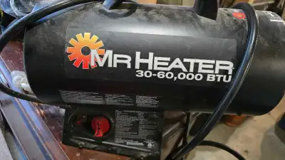 Mr. Heater MH60QFAV Portable Outdoor 60,000 BTU Forced Air Propane Heater Plugs in to a 110 volt out...