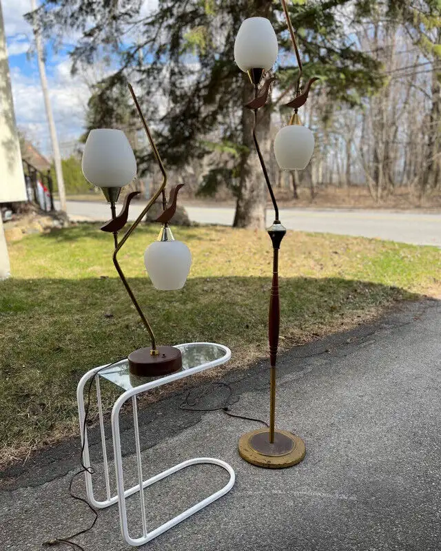 Awesome pair of mid century modern lamps 1960 Majestic Style in Indoor Lighting & Fans in City of Montréal - Image 9