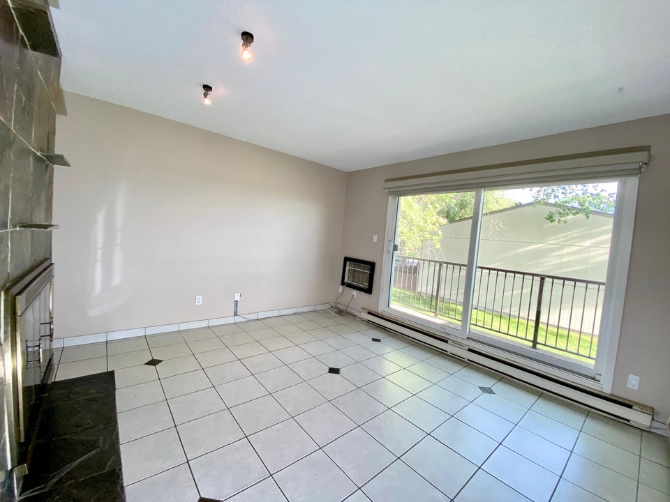Condo in River Heights with 2 bed, 1.5 bath and balcony 4