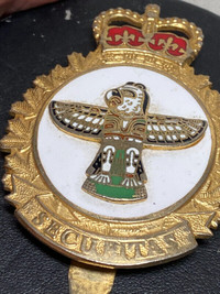 Royal Canada Military Police Branch SECURITAS Hat Cocarde Badge