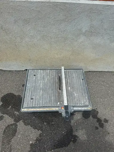 Ridgid Wet Tile Saw (R40211) Table Top Wet Saw 7 inch 120V, View more