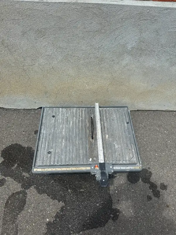 Ridgid Wet Tile Saw (R40211) Table Top Wet Saw 7 inch 120V in Power Tools in City of Toronto - Image 2