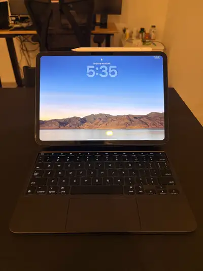 iPad Pro M4 + Apple Magic Keyboard + Apple pencil usb C, View more