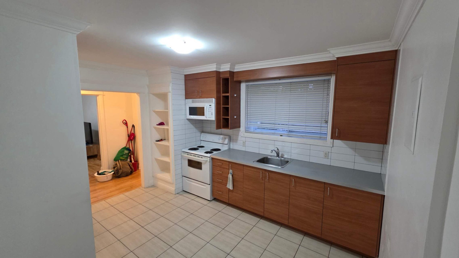 Montreal Island | Beautiful 3½ Apartment For Rent — photo 2