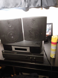 Linn book shelf speakers sound great take both pairs for 550