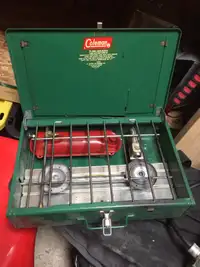 Coleman stove vintage 