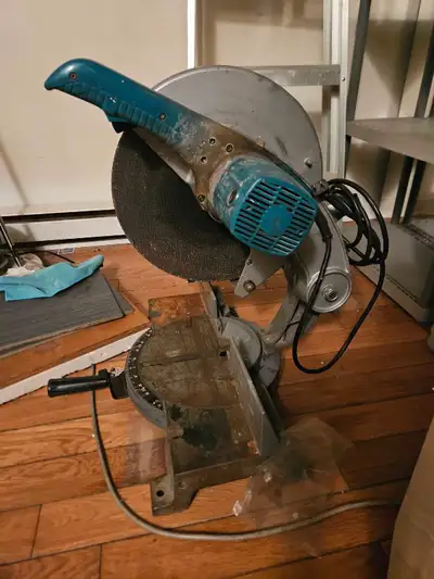 scie a métaux Makita, View more