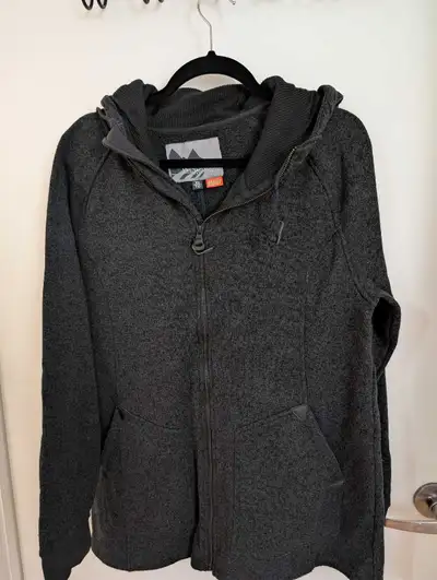 Step out in style and comfort with this Wind River Outfitting Co. charcoal grey, T-Max Heat, full-zi...