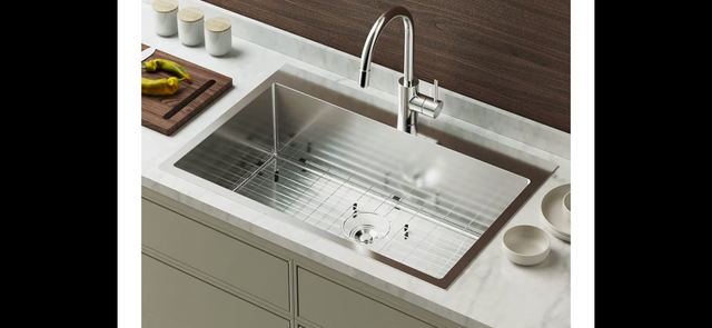 Évier de cuisine 32 x 22 x 9 en acier inoxidable in Kitchen & Dining Wares in Longueuil / South Shore - Image 4