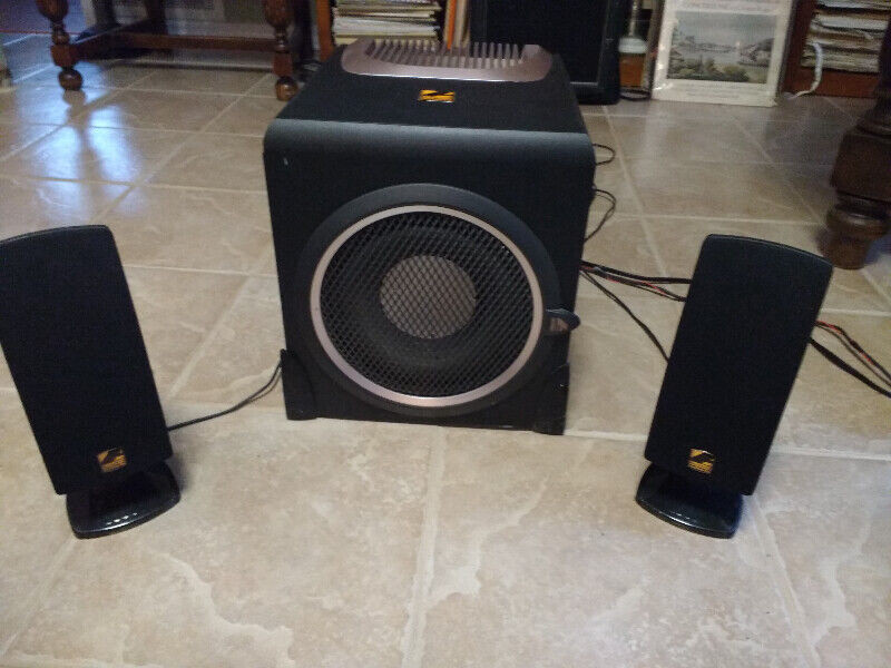 Subwoofer - Acoustic Authority A-3780 for sale  