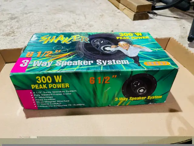 SHAKER 300 Watt  3-way Speaker ( A Pair ) 6.5" inches in Speakers in Markham / York Region - Image 4