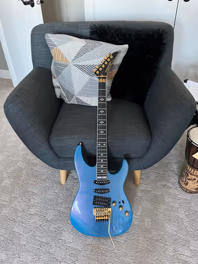 1986 Kramer Stagemaster, rare bird and excellent condition. Very versatile guitar that can do LP to...