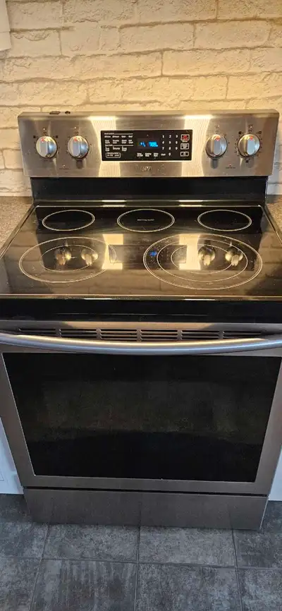 Cuisinière de marque Samsung , View more