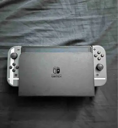 Nintendo Switch Super Smash Bros. Ultimate – Lightly Used, View more