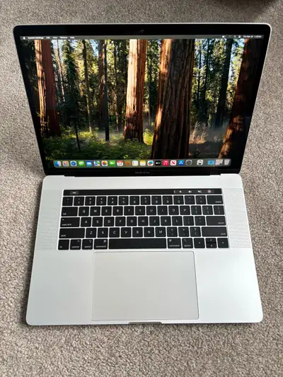 MacBook Pro 2018 15” - i7 2.2ghz - 16GB - 256GB, View more