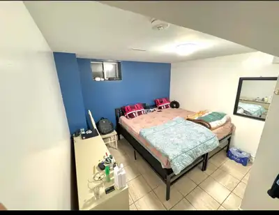 room for rent in sharing for boy near sheridan college