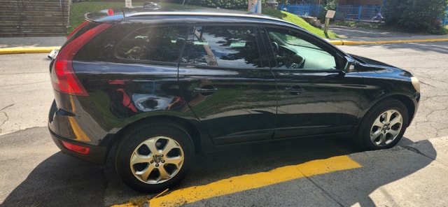 VOLVO XC60 2013 205,000 KM IN GOOD CONDITION — photo 3