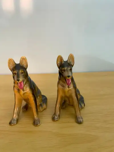 - excellent condition - approximately 4 inches tall x 2.75 inches wide See my other ads
