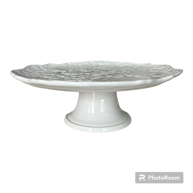 Cakestand white in Home Décor & Accents in Charlottetown - Image 3