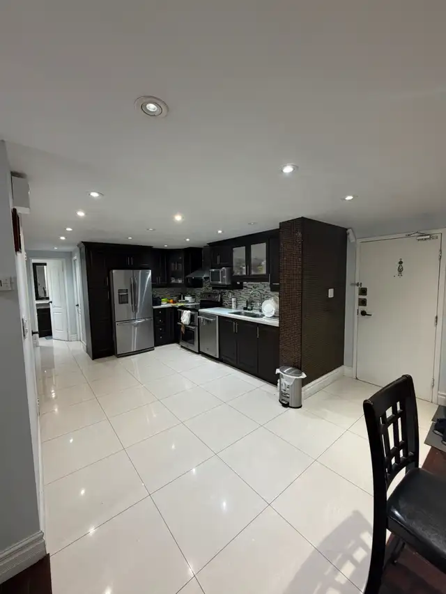 1 Bedroom for Rent in a 3-Bedroom Condo Unit