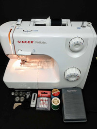 SINGER Prelude 8280  Sewing machine W/ Foot pedal + Accessories 