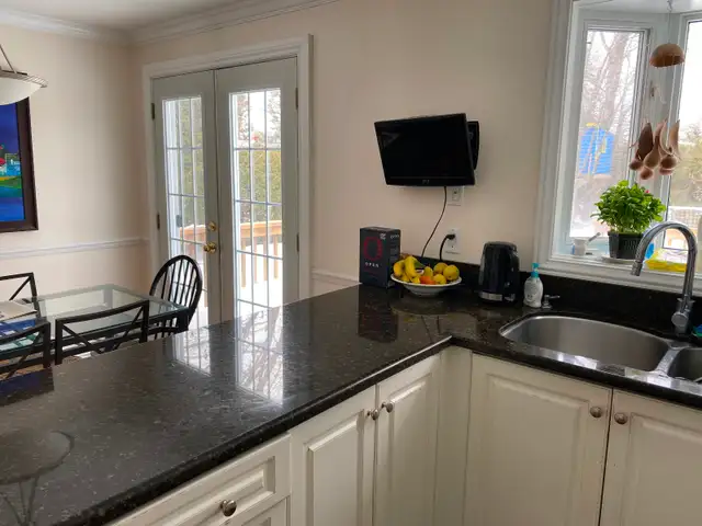 NEAR ALGONQUIN COLLEGE: Large, bright room in a quiet home in Room Rentals & Roommates in Ottawa - Image 6