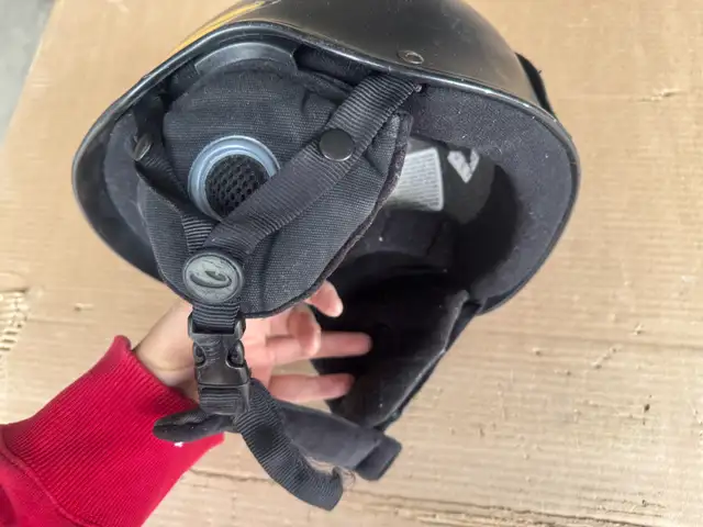 Skiing/snowboard helmet for Sale in Snowboard in Calgary - Image 7