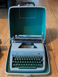 Vintage Royal Aristocrat Typewriter with case it Works!