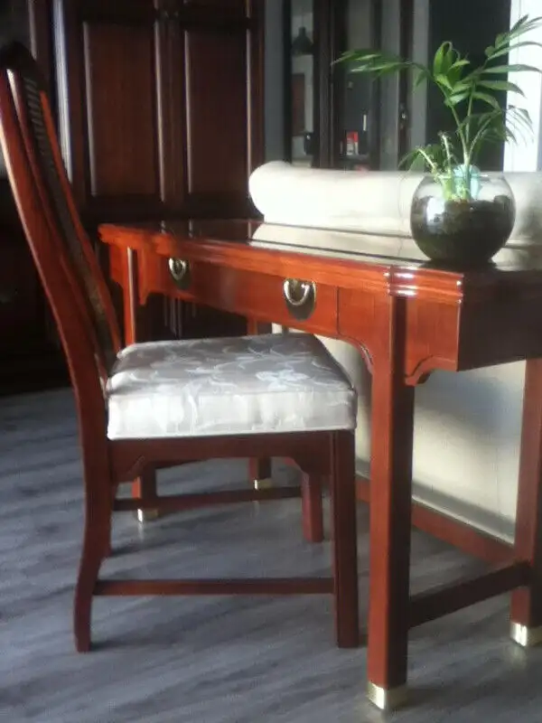 COLLECTION DINING ROOM CHAIRS BY KROEHLER in Dining Tables & Sets in Laval / North Shore - Image 7