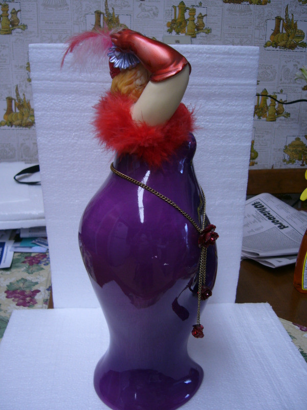 Rare Red Hat Society Lady Figurine in Arts & Collectibles in Dartmouth - Image 2