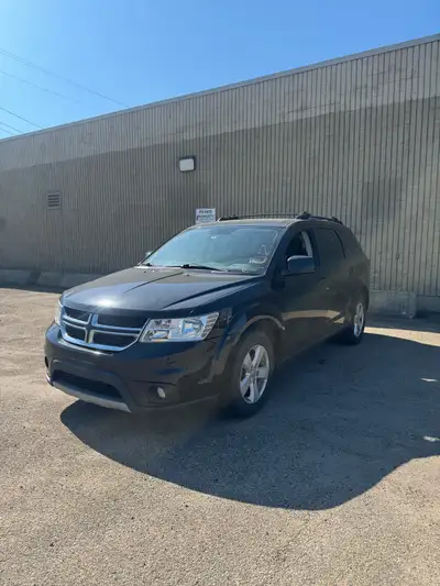 Hey selling my dodge journey runs and drives amazing absolutely no issues or engine lights highway d...
