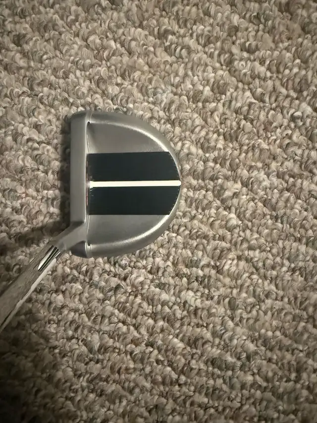 Tour Edge putter  in Golf in Kitchener / Waterloo - Image 4