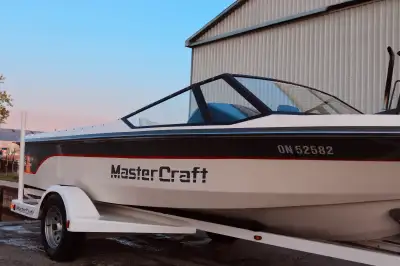 1988 Mastercraft ProStar 190. A true "Time Capsule" stored away for the last 2 decades. 495 actual h...