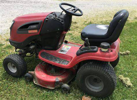 Looking for Riding Lawnmower in Lawnmowers & Leaf Blowers in St. Catharines