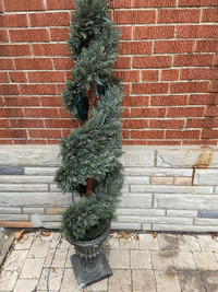 As-is Artificial Pre-Lit Cedar Spiral Topiary Tree in Urn