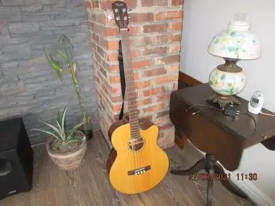 Guitar Bass  Acoustique FENDER, View more