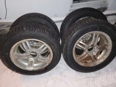 GENERAL AltiMAX Arctic 12 STUDDABLE 215/60 R16 99T Brand new on universal rims. 750 or bo Located in...