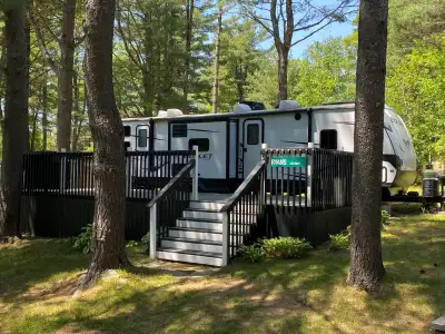 The 2022 Keystone Bullet 330BHS is a top-of-the-line travel trailer that offers the perfect combinat...