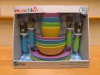 Munchkin toddler dining set plates enfant assiette neuf 