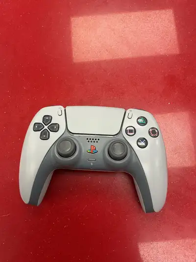  Manette PS5 DualSense – Édition limitée 30e anniversaire, View more