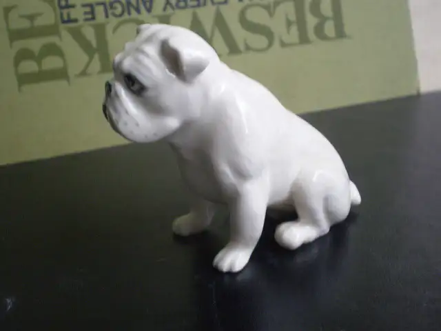 Beswick Dog Figurine - " Bulldog " - #3379 - in Arts & Collectibles in Kitchener / Waterloo - Image 8