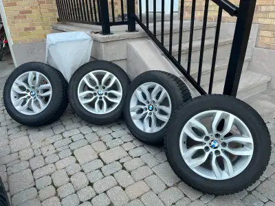 The set of like new BMW original factory rims 7. 1 /2 J x 17 ET/IS 32 (Offset), CB 72.6, BP 5 x 120...