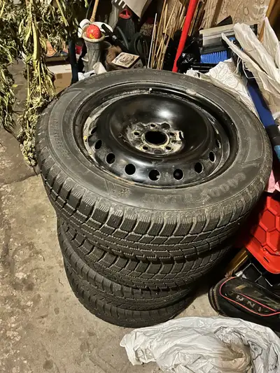 Like New GoodYear winter command tires and rims. Used only 1 season. Comes with chrome lug nuts. Fit...