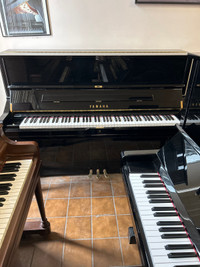 Yamaha U1 upright piano 