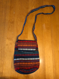 Bohemian Crossover-style Purse – NEW