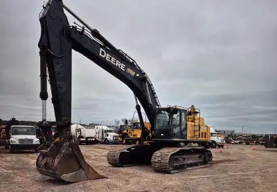 This 2007 JOHN DEERE 450DLC Hydraulic Excavator is ready to tackle your toughest jobs. it's a robust...